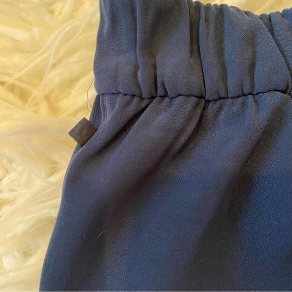 Lululemon Noir Crop True Navy Pants 6 - Picture 11 of 11